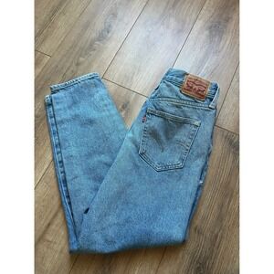 Levi High Waisted Mom Jeans Ripped Size 27